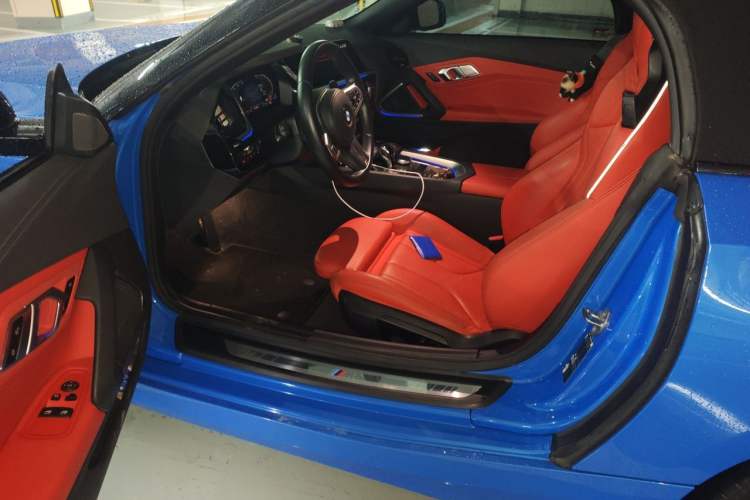Used BMW Z4 2022 sDrive 25i M Sport Night Edition package Interior 3