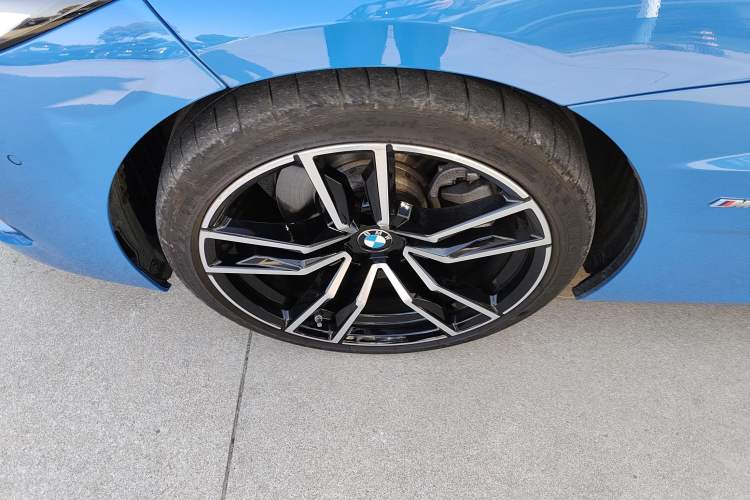 Used BMW Z4 2022 sDrive 25i M Sport Package Left Front Wheel Hub