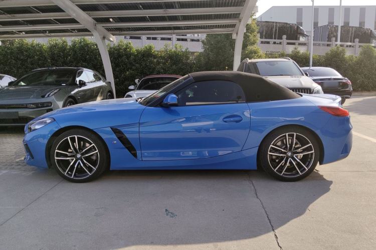 Used BMW Z4 2022 sDrive 25i M Sport Package Left Side