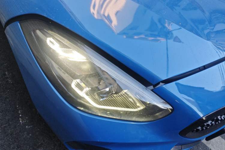 Used BMW Z4 2022 sDrive 25i M Sport Package Right Front Headlight