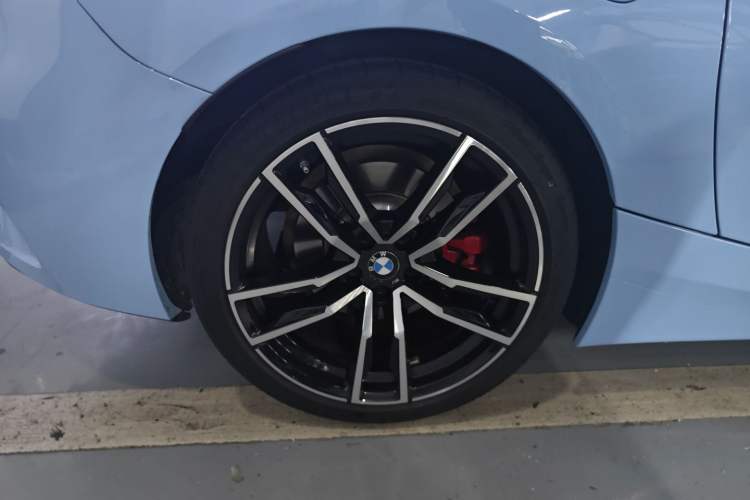 Used BMW Z4 2022 sDrive 25i M Sport Package Right Rear Wheel Hub