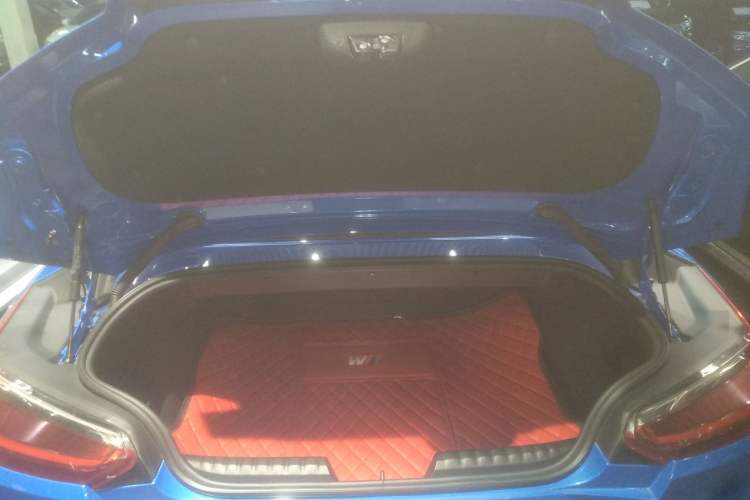 Used BMW Z4 2022 sDrive 25i M Sport Package Trunk