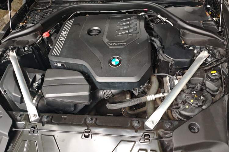 Used BMW Z4 2022 sDrive 25i M Sport Night Edition package Engine Bay