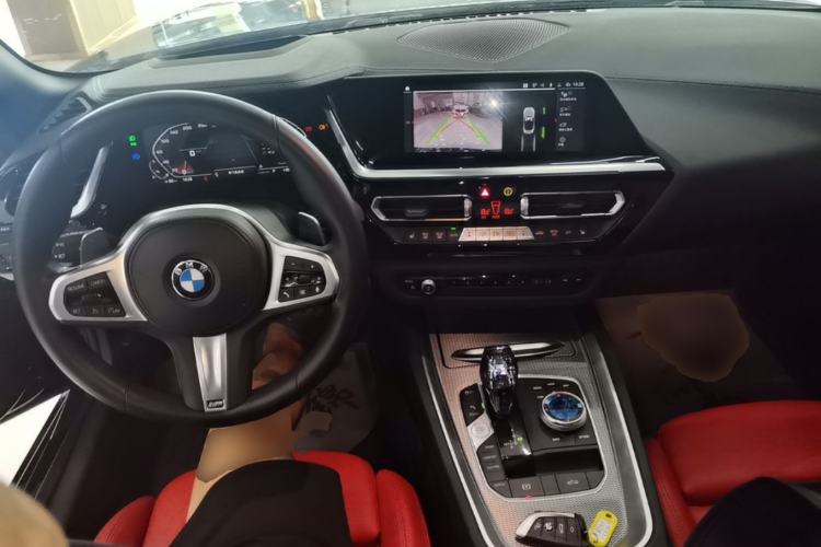 Used BMW Z4 2022 Restyled M40i M Sport Performance Edition Center Console