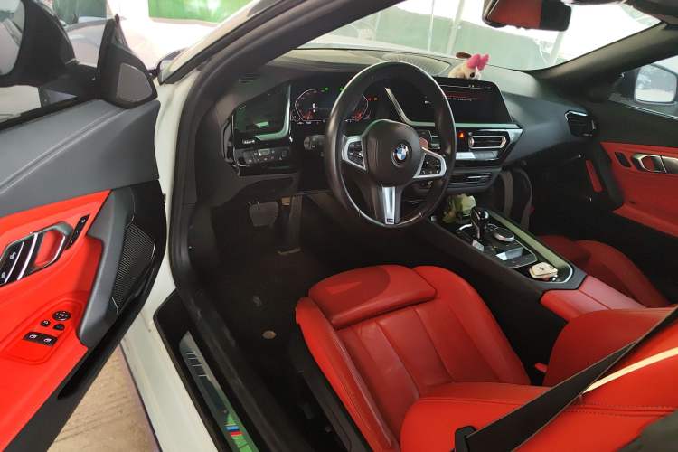Used BMW Z4 2022 sDrive 25i M Sport Package Driver Seat