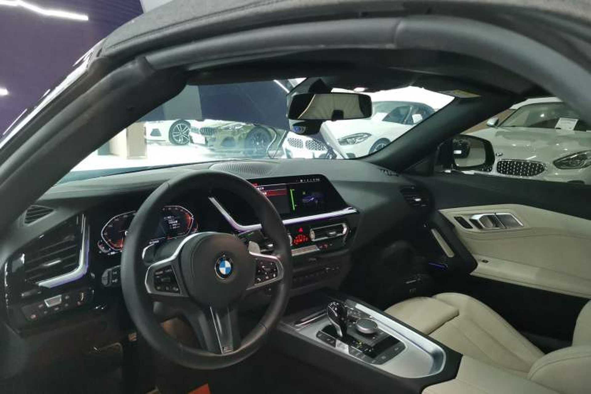 Used BMW Z4 2022 sDrive 25i M Sport Night Edition package Headliner