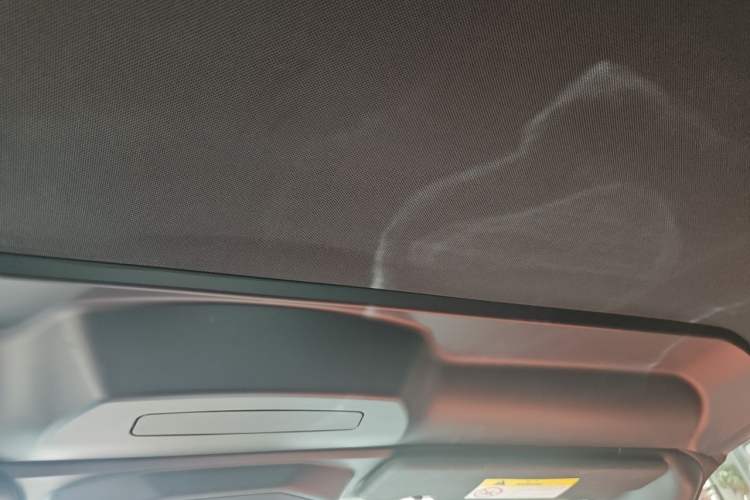 Used BMW Z4 2022 sDrive 25i M Sport Package Headliner