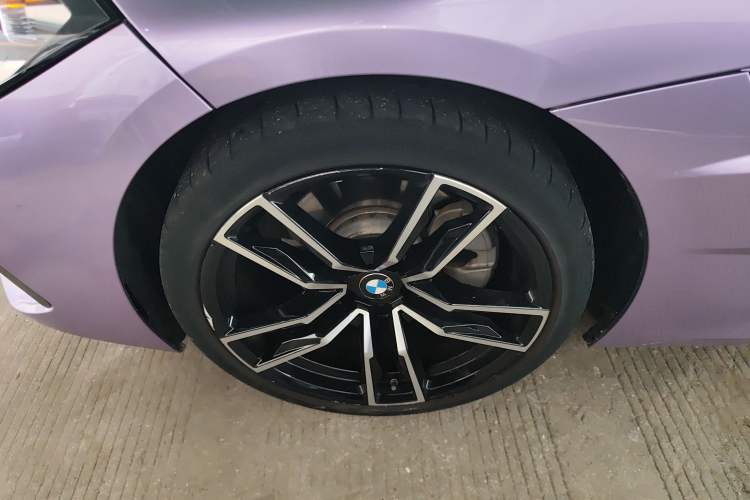 Used BMW Z4 2022 sDrive 25i M Sport Package Left Front Wheel Hub