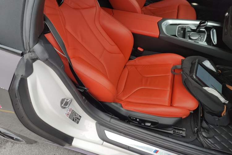 Used BMW Z4 2022 sDrive 25i M Sport Package Right Front Seat