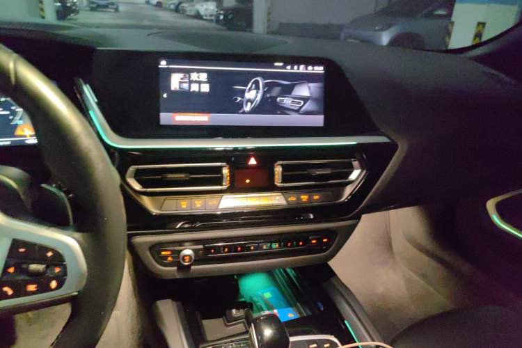 Used BMW Z4 2022 sDrive 25i M Sport Package Audio And AC Panel