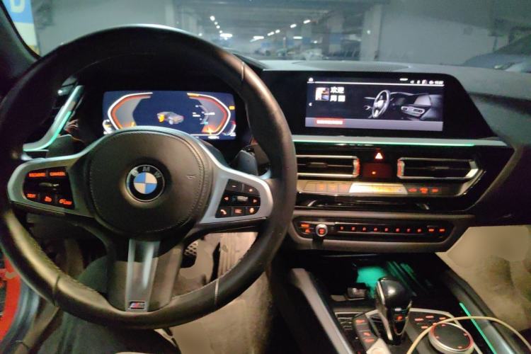 Used BMW Z4 2022 sDrive 25i M Sport Package Center Console