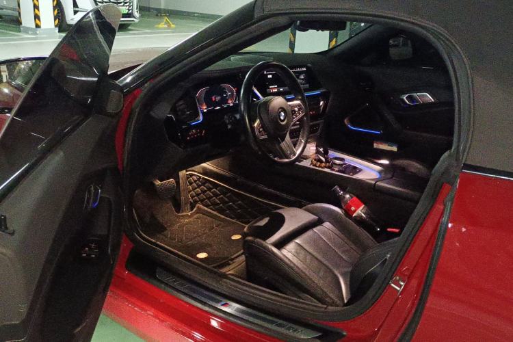 Used BMW Z4 2022 sDrive 25i M Sport Night Edition package Driver Seat