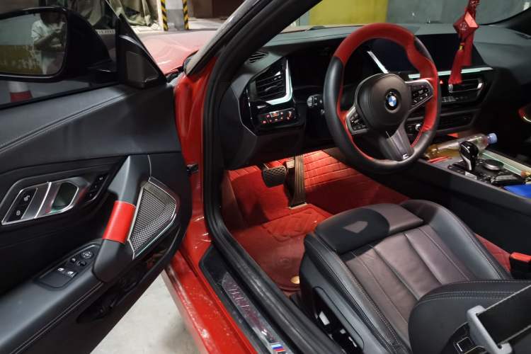Used BMW Z4 2022 sDrive 25i M Sport Night Edition package Driver Seat