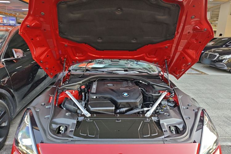 Used BMW Z4 2022 sDrive 25i M Sport Night Edition package Engine Bay