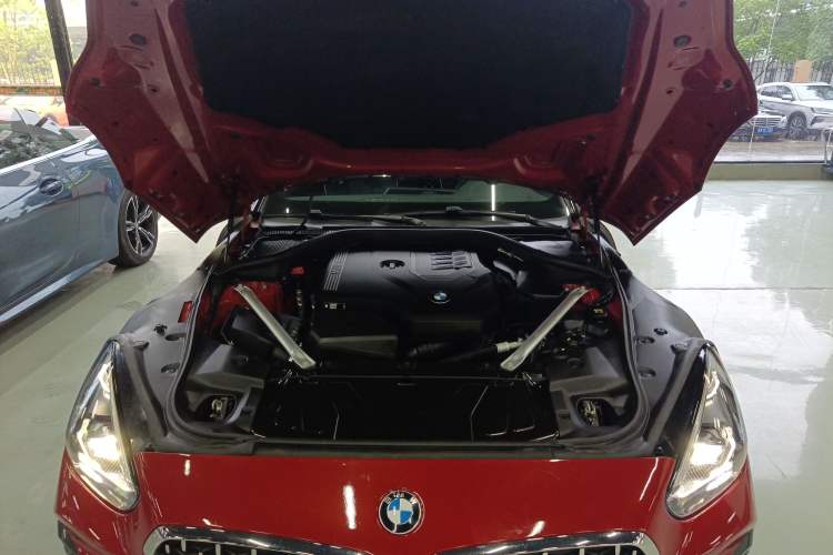 Used BMW Z4 2022 sDrive 25i M Sport Package Engine Bay