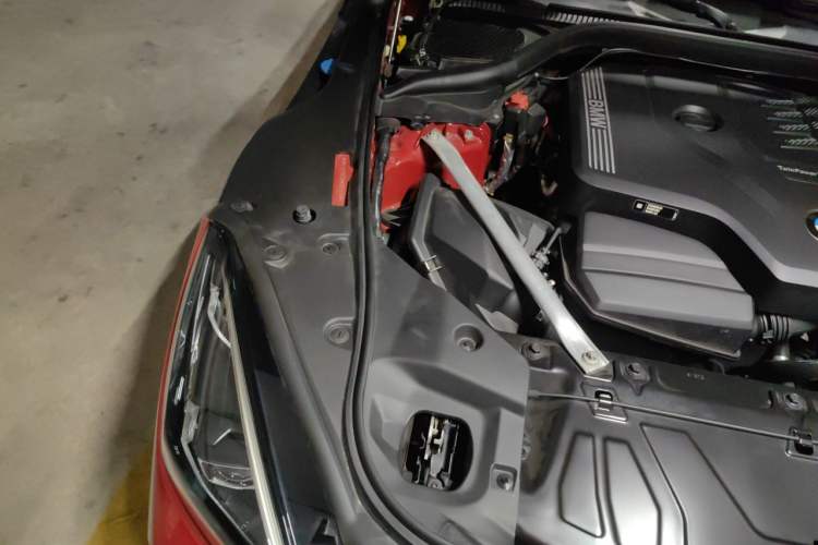 Used BMW Z4 2022 sDrive 25i M Sport Package Engine Bay Right