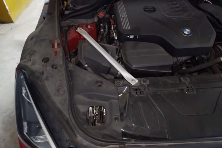 Used BMW Z4 2022 sDrive 25i M Sport Night Edition package Engine Bay Right