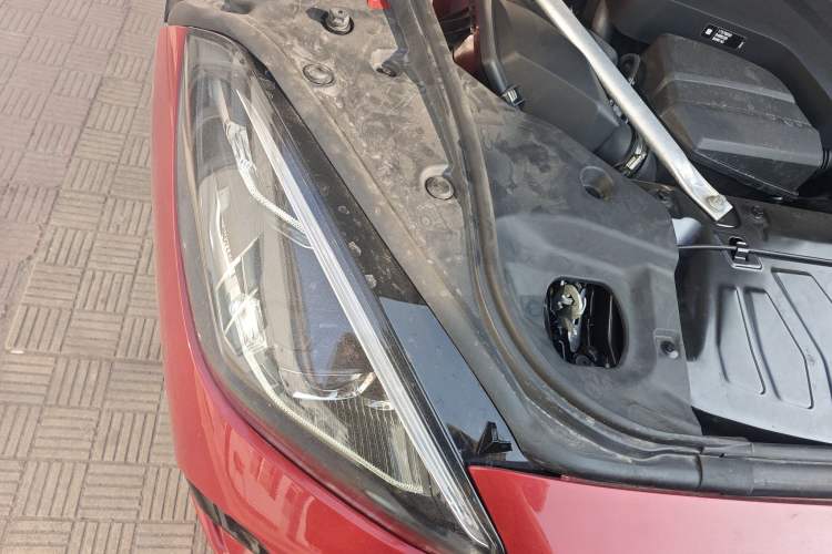 Used BMW Z4 2022 sDrive 25i M Sport Package Engine Bay Right