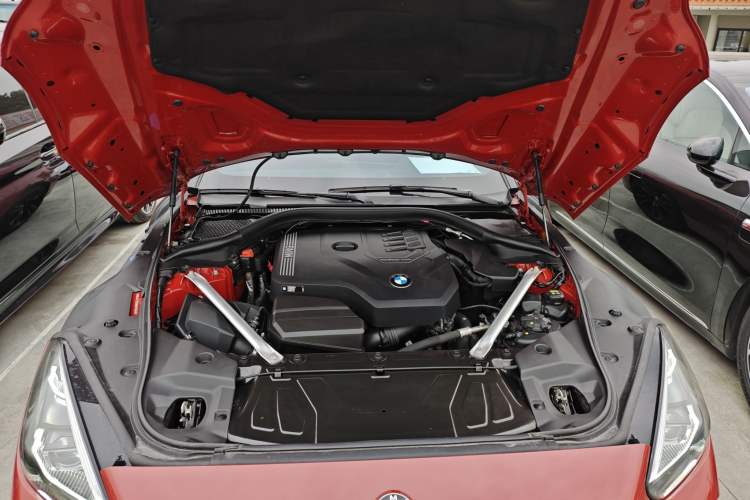 Used BMW Z4 2022 sDrive 25i M Sport Night Edition package Engine Bay