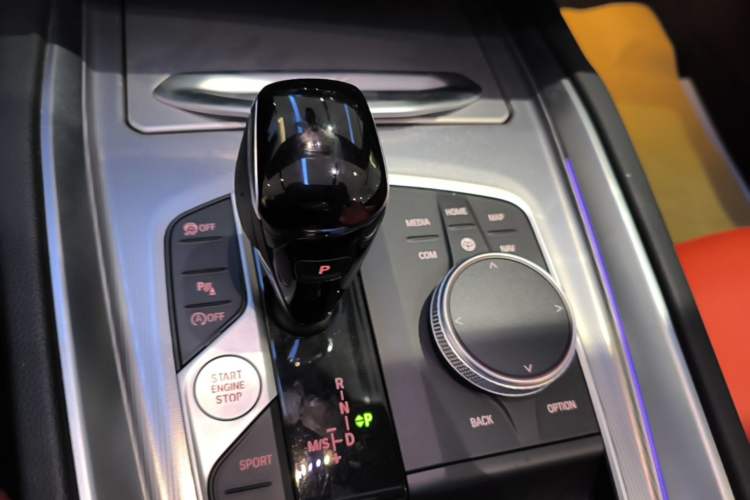 Used BMW Z4 2022 sDrive 25i M Sport Night Edition package Gear Lever