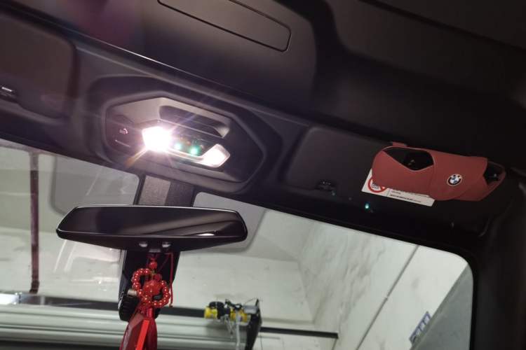 Used BMW Z4 2022 sDrive 25i M Sport Night Edition package Headliner