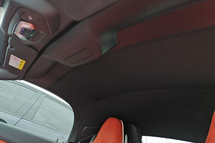 Used BMW Z4 2022 sDrive 25i M Sport Night Edition package Headliner