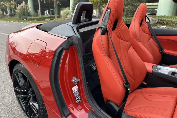 Used BMW Z4 2022 sDrive 25i M Sport Night Edition package Interior 4
