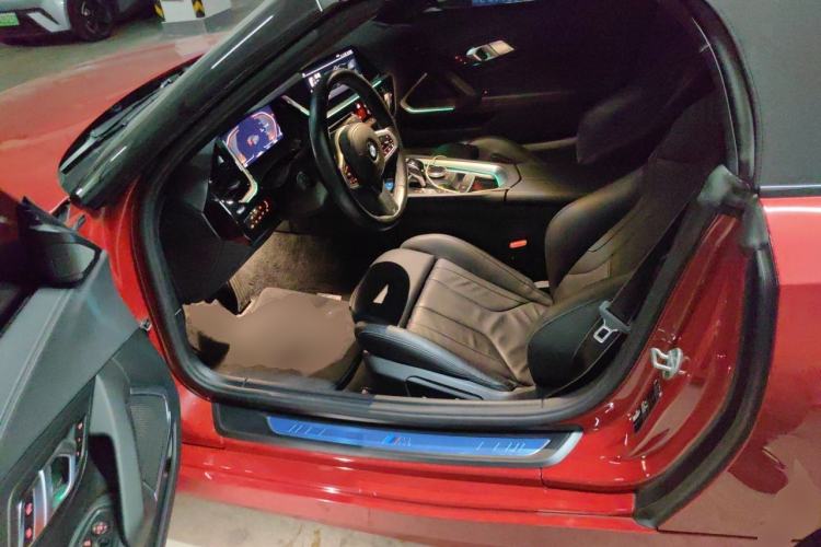 Used BMW Z4 2022 sDrive 25i M Sport Package Left Front Seat