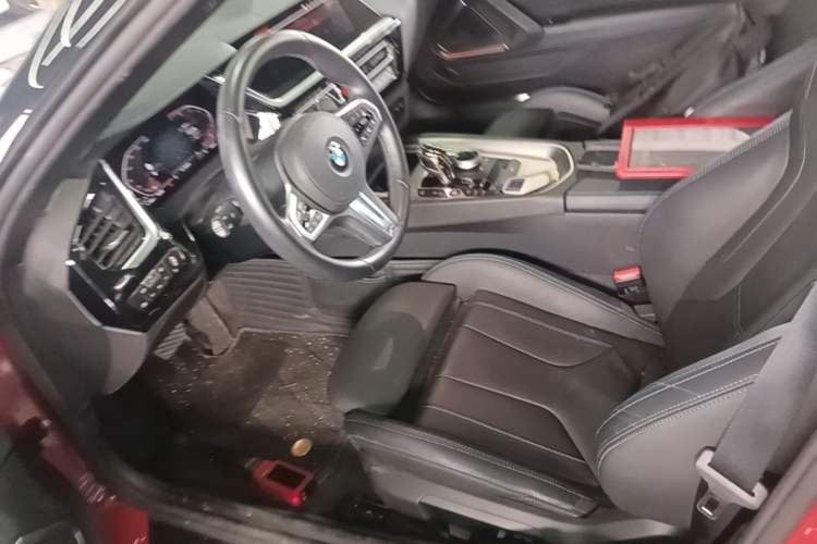 Used BMW Z4 2022 sDrive 25i M Sport Night Edition package Left Front Seat