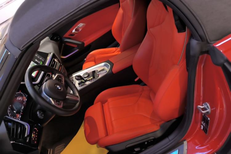 Used BMW Z4 2022 sDrive 25i M Sport Night Edition package Left Front Seat