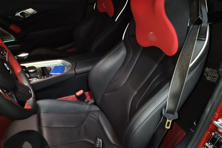 Used BMW Z4 2022 sDrive 25i M Sport Night Edition package Left Rear Seat