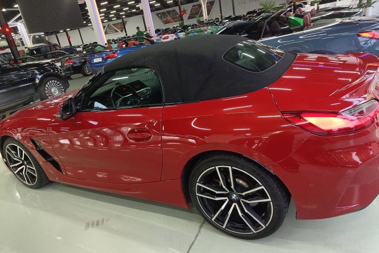 Used BMW Z4 2022 sDrive 25i M Sport Package Left Side