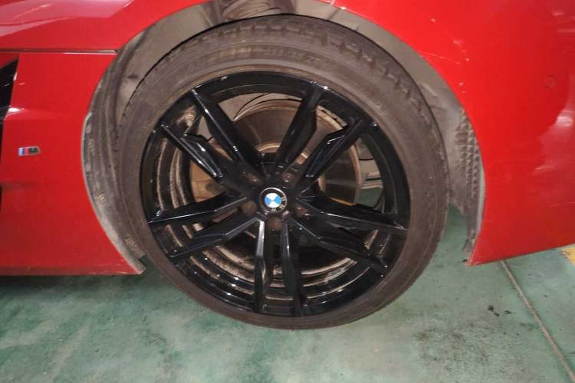 Used BMW Z4 2022 sDrive 25i M Sport Night Edition package Right Front Wheel Hub
