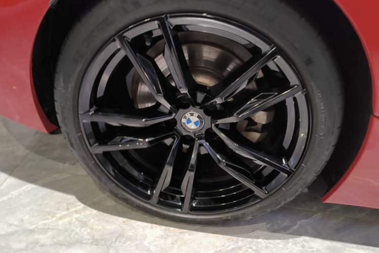 Used BMW Z4 2022 sDrive 25i M Sport Night Edition package Right Rear Wheel Hub