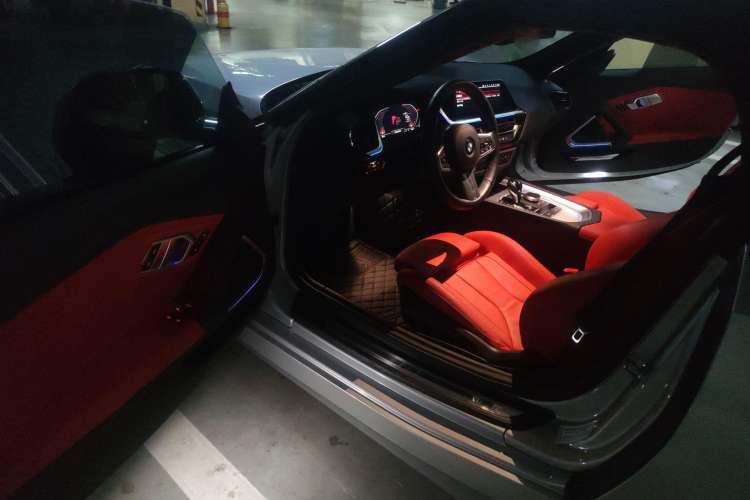 Used BMW Z4 2022 sDrive 25i M Sport Night Edition package Driver Seat