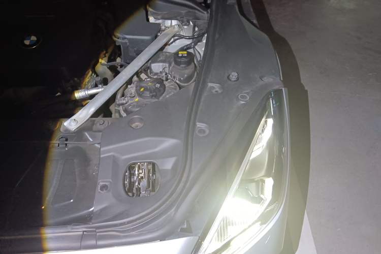 Used BMW Z4 2022 sDrive 25i M Sport Package Engine Bay Left