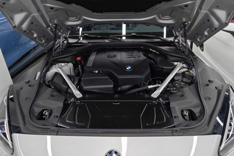 Used BMW Z4 2022 sDrive 25i M Sport Package Engine Bay
