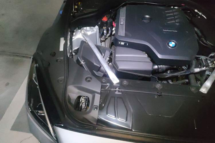 Used BMW Z4 2022 sDrive 25i M Sport Night Edition package Engine Bay Right