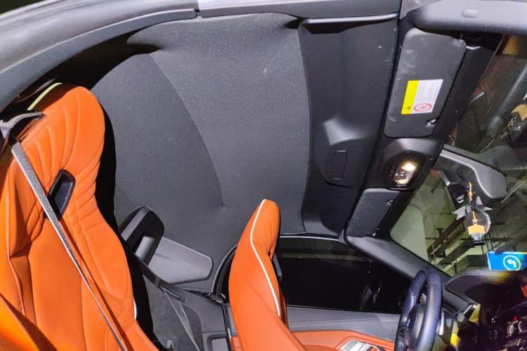 Used BMW Z4 2022 sDrive 25i M Sport Night Edition package Headliner