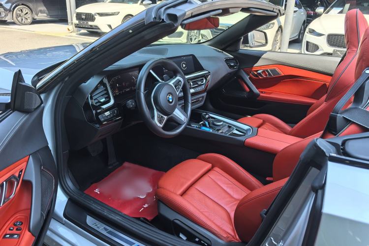 Used BMW Z4 2022 sDrive 25i M Sport Package Interior 2