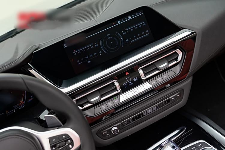 Used BMW Z4 2022 sDrive 25i M Sport Package Interior 4