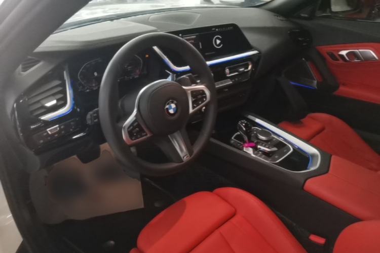 Used BMW Z4 2022 sDrive 25i M Sport Package Center Console