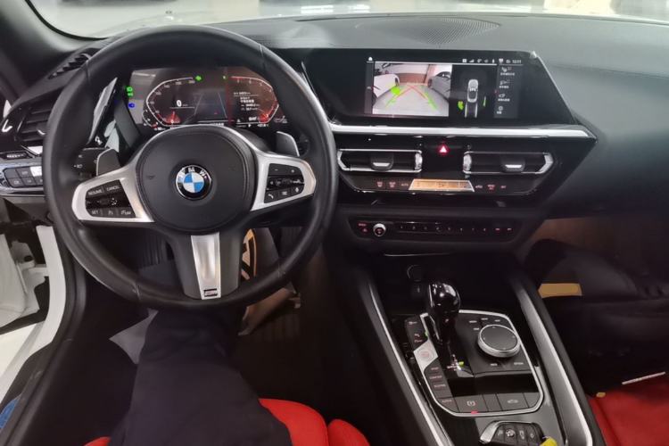 Used BMW Z4 2022 sDrive 25i M Sport Package Center Console