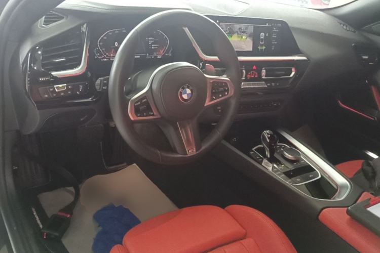 Used BMW Z4 2022 sDrive 25i M Sport Package Center Console