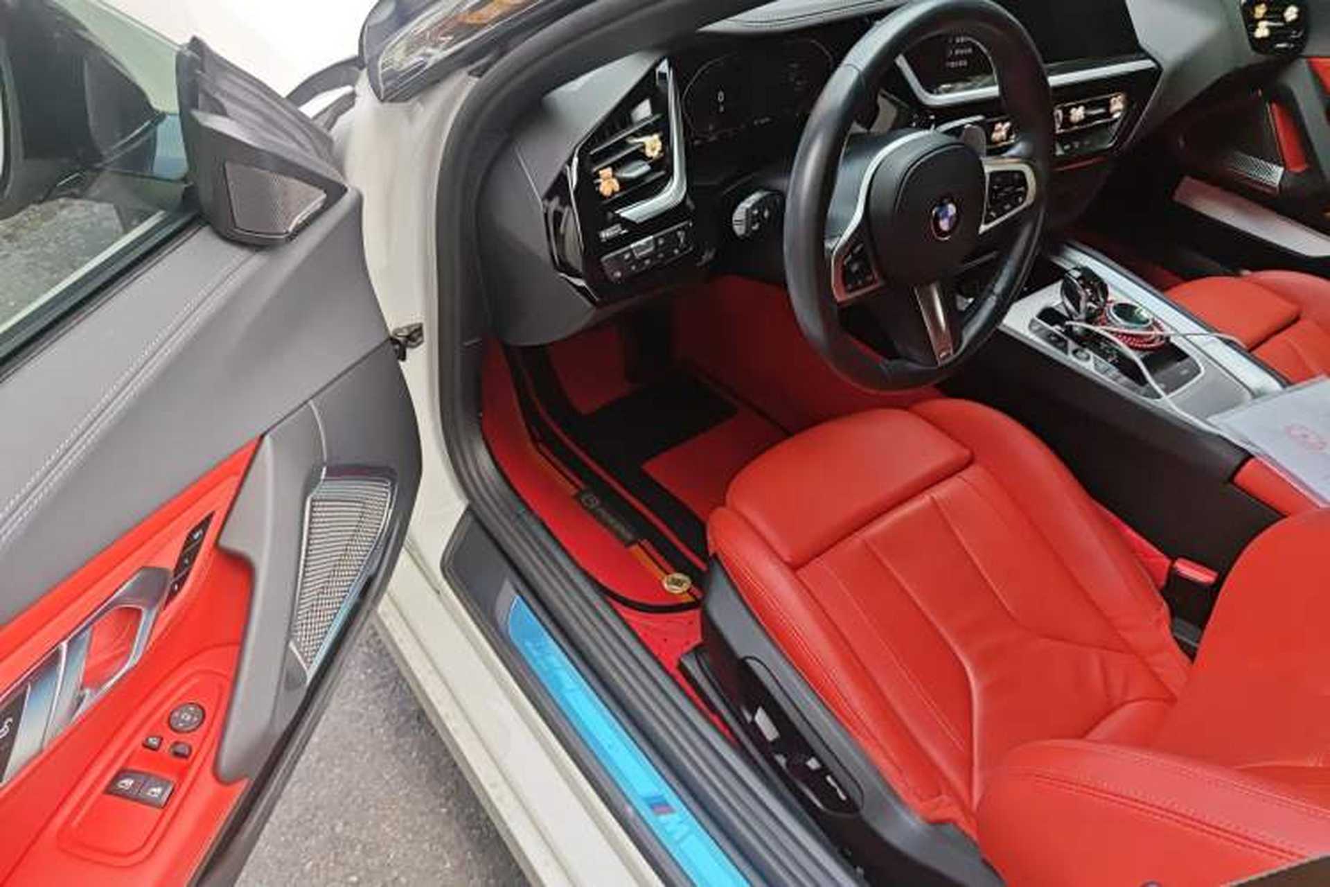 Used BMW Z4 2022 sDrive 25i M Sport Night Edition package Driver Seat