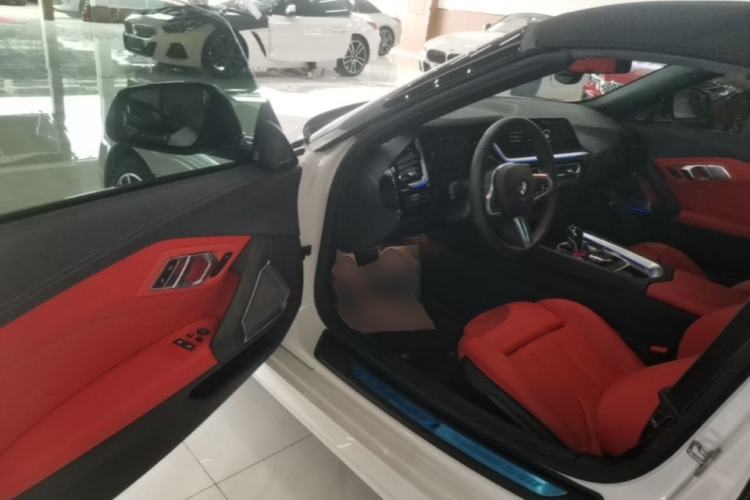 Used BMW Z4 2022 sDrive 25i M Sport Package Driver Seat