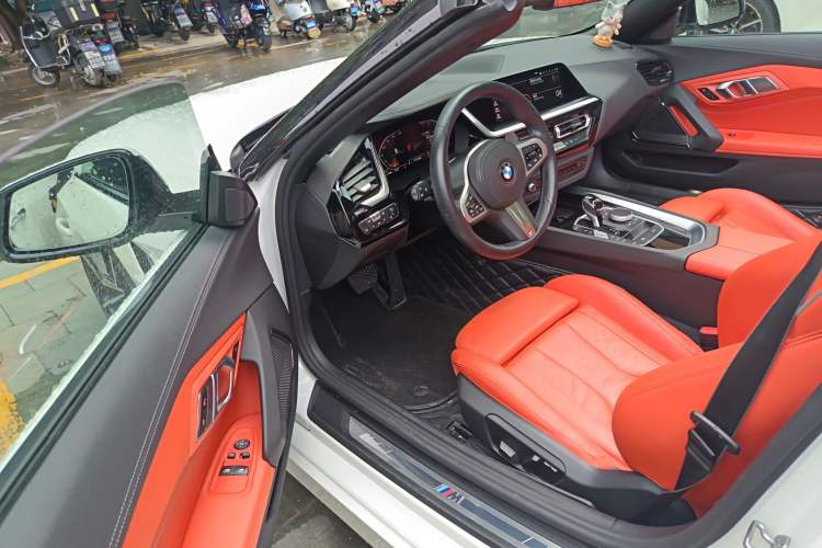 Used BMW Z4 2022 sDrive 25i M Sport Package Driver Seat