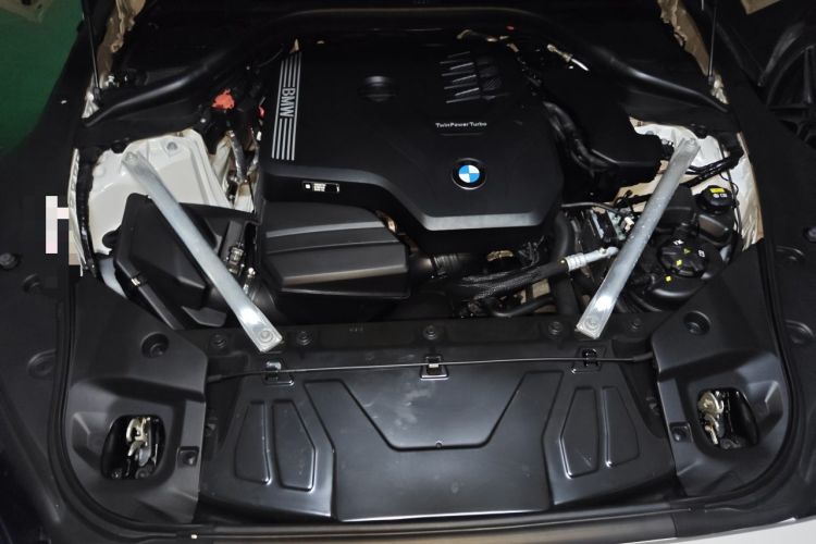Used BMW Z4 2022 sDrive 25i M Sport Package Engine Bay