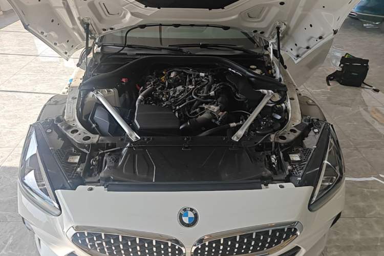 Used BMW Z4 2022 sDrive 25i M Sport Package Engine Bay