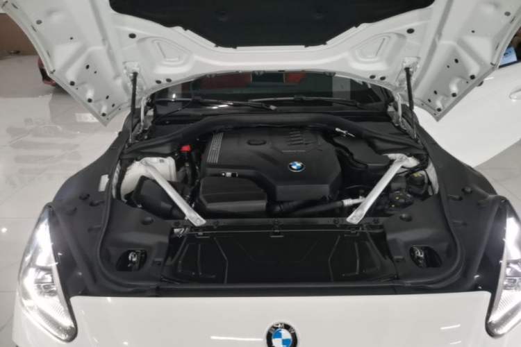 Used BMW Z4 2022 sDrive 25i M Sport Package Engine Bay